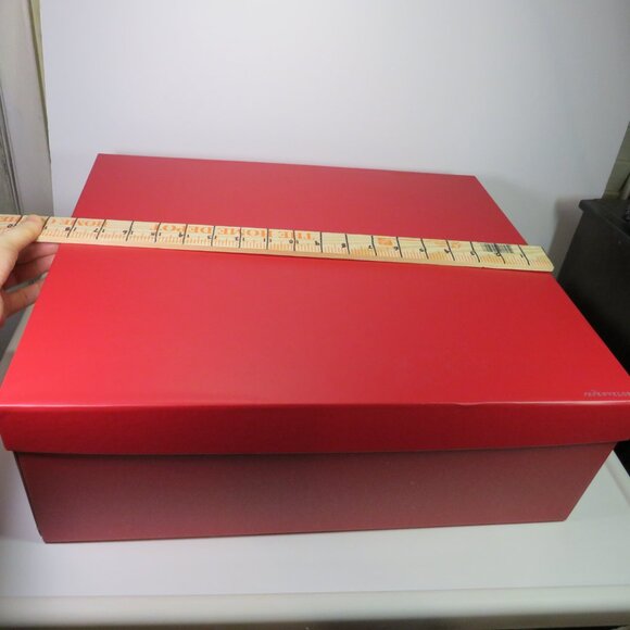 Extra Large (2) Red envelope brand + (3) smaller Red Gift Boxes - Picture 7 of 16